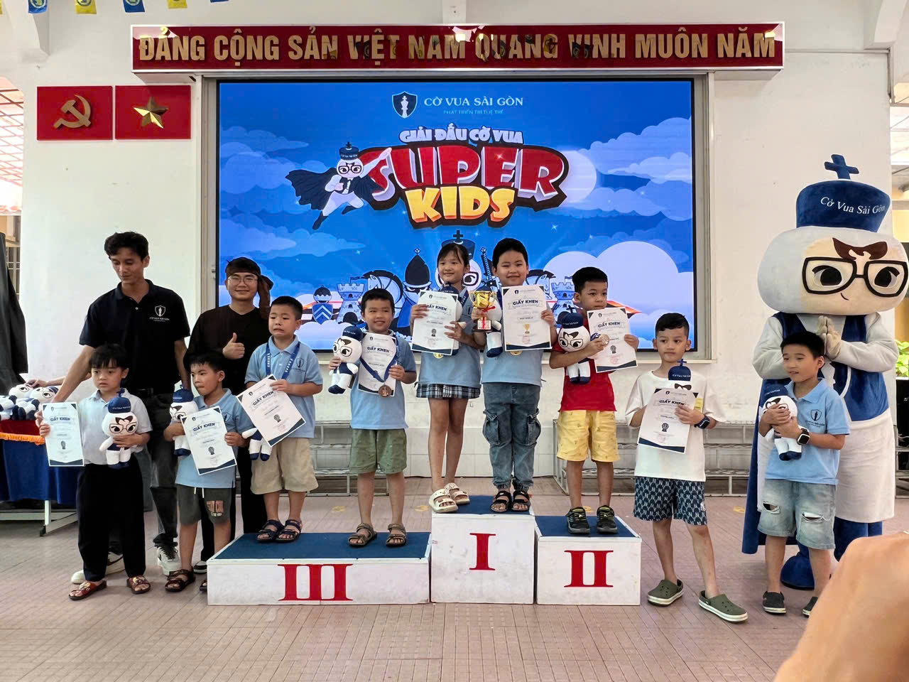 z5836321831689_7c9876969967b00b7d19e164b2ba502b