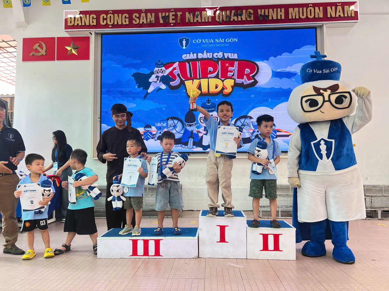 z5836321839113_639ffed43a921dc9d4971a3f07e7734c